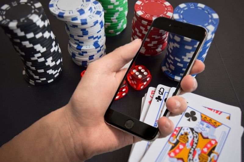 How Can You Augment Your Online Poker Play? | Always Casino